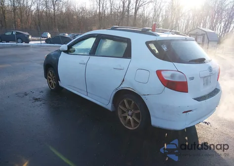 2009 Toyota Matrix z USA, uszkodzony, nr VIN 2T1KU40E09C066731